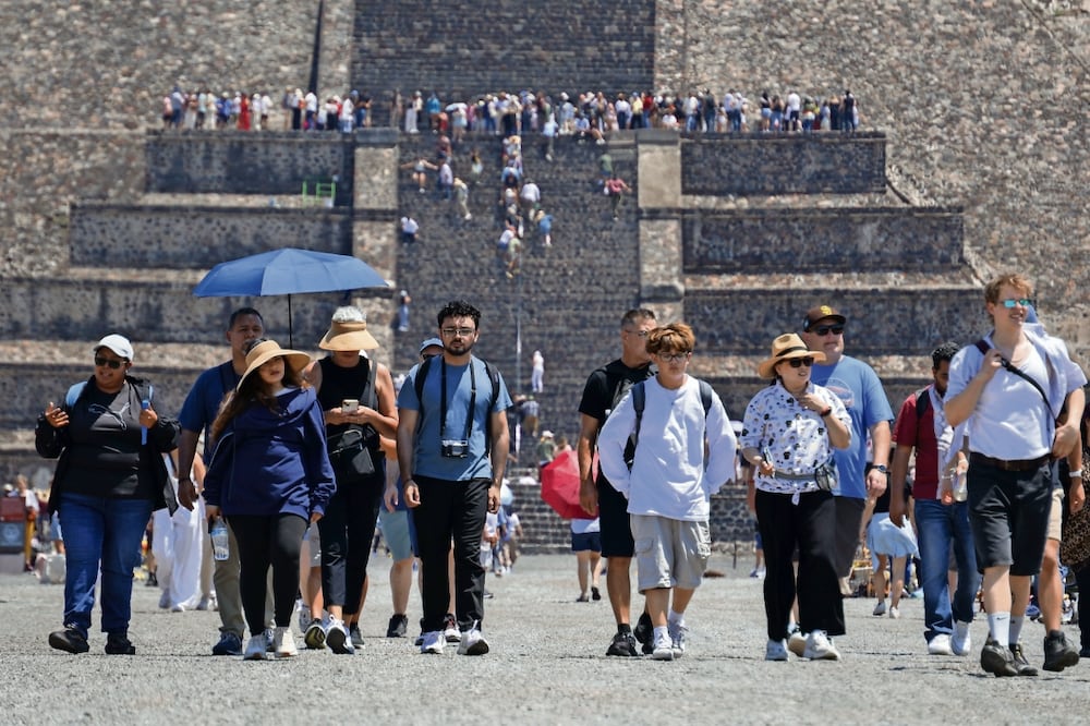 A una semana de los hechos sangrientos, los turistas han vuelto a la Zona Arqueológica de Teotihuacán. Foto: Karla Guerrero/EL UNIVERSAL