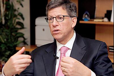 “Crece desilusión con la democracia en AL”