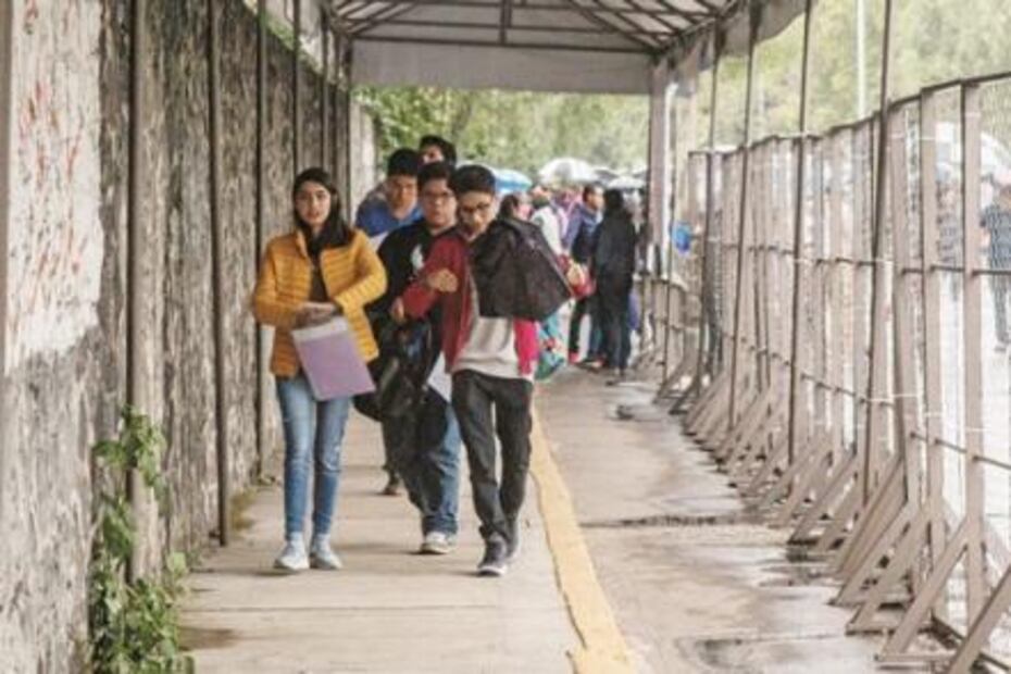 UNAM aceptará a 3 mil alumnos más tras error