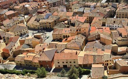 España elevaría impuestos a propiedades adquiridas por extranjeros; propuesta deberá ser avalada por el Parlamento