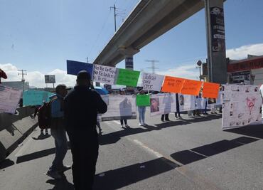Familiares de desaparecidos retiran bloqueo en la México- Toluca; se dirigen a la Fiscalía mexiquense
