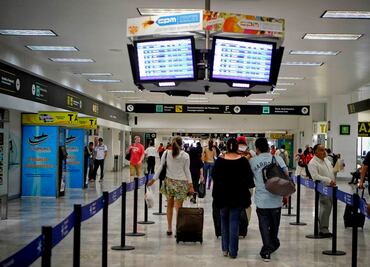 Denuncian serie de fraudes en el AICM