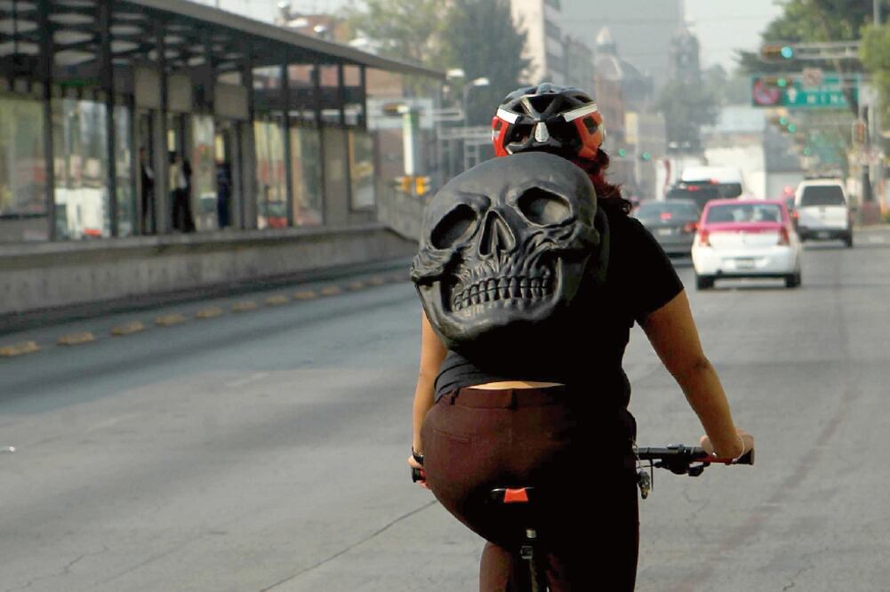 La circulación en las avenidas Viaducto, Periférico, Constituyentes, Doctor Río de la Loza, Eje Central Lázaro Cárdenas e Insurgentes estuvo fluida (FERNANDO RAMÍREZ. EL UNIVERSAL)
