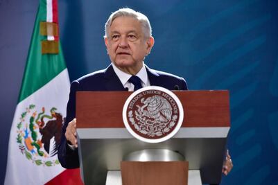 AMLO acusa que medios españoles informan más de él que de Juan Carlos I