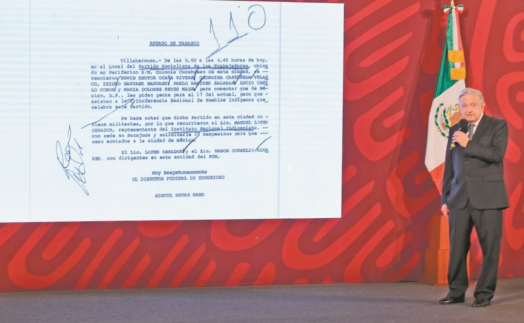 El presidente Andrés Manuel López Obrador se apoyó en documentos de espionaje en tiempos del PRI y rechazó que su gobierno sea igual, pese a las quejas por esa práctica.