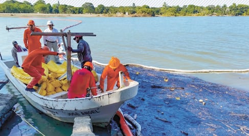 Pemex deja sin atención a 73% de riesgos ambientales