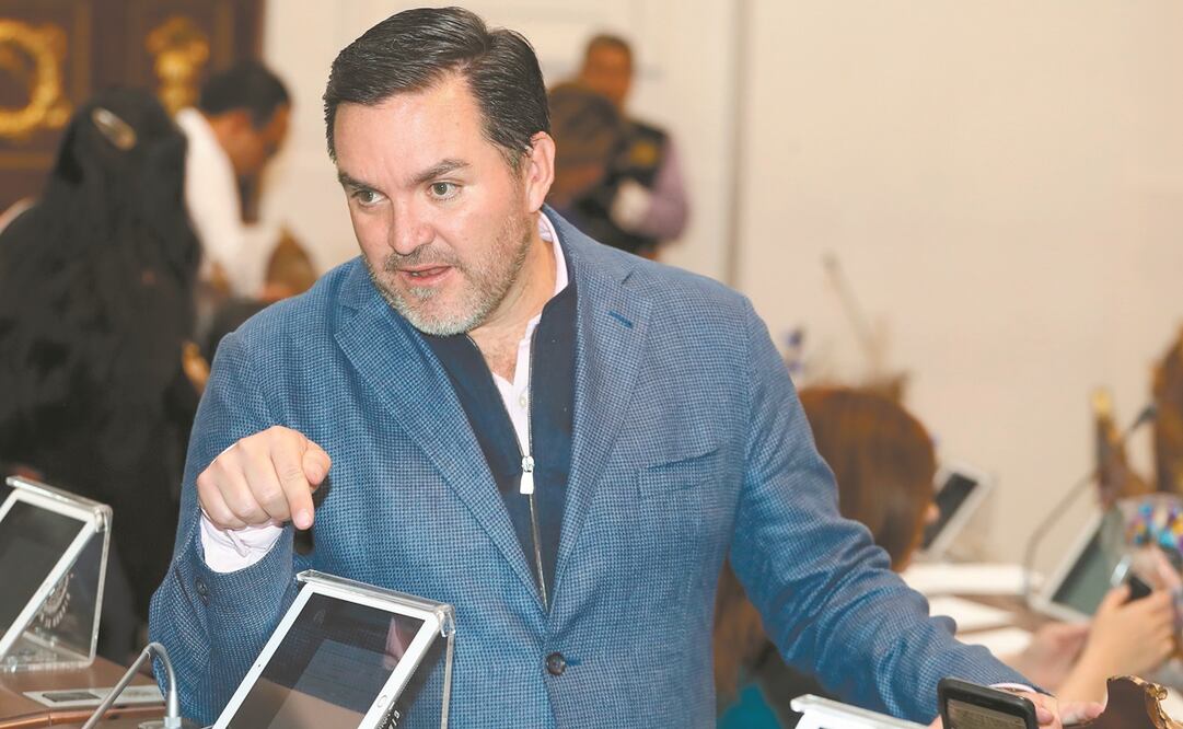 Federico Döring afirmó que ocultar las cifras de mortalidad por Covid en la capital pone en riesgo la fidelidad de la información. Foto: ARCHIVO EL UNIVERSAL