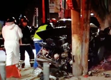 Mueren tres personas tras choque de automóvil contra árbol en Coyoacán; iban a exceso de velocidad