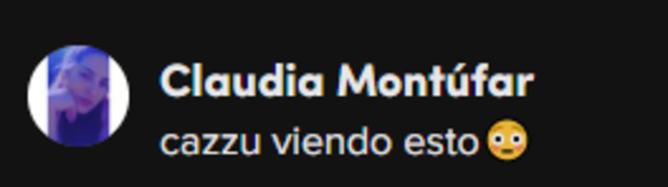 Captan de ojialegre a Christian Nodal con el escote de una fanática