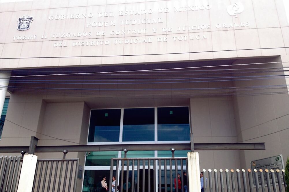 En juzgados aledaños al penal de Santiaguito se llevará a cabo audiencia para que los escoltas y el policía federal lleguen a un acuerdo (ARCHIVO EL UNIVERSAL)