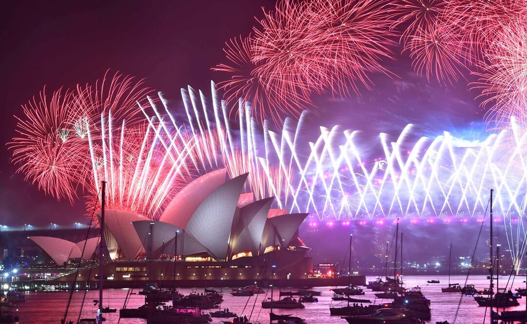 Tradicionales juegos artificiales para recibir el Año Nuevo en Sídney, Australia. Foto: AFP 