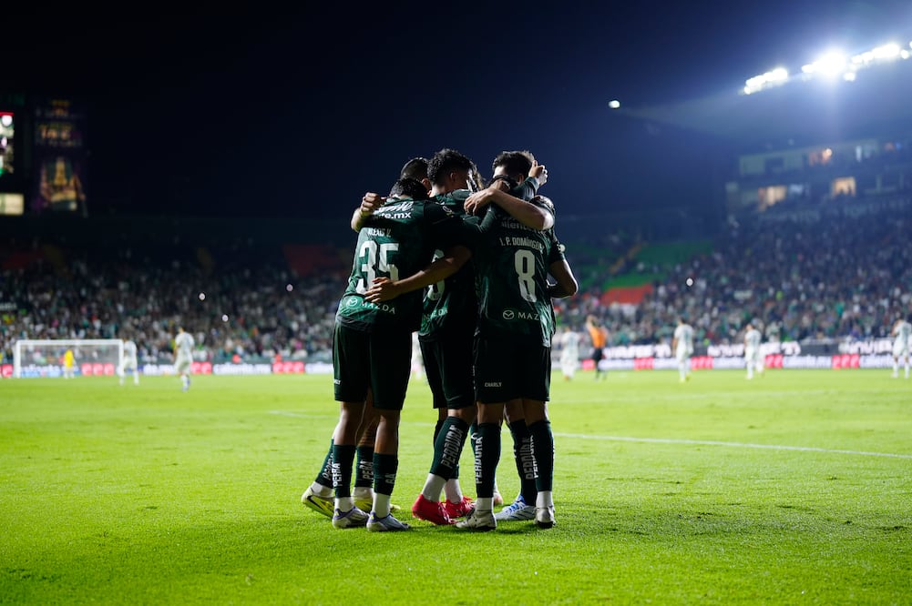 León en festejo de gol, durante la fase regular del torneo Apertura 2026 ante Monterrey - Foto: Imago7