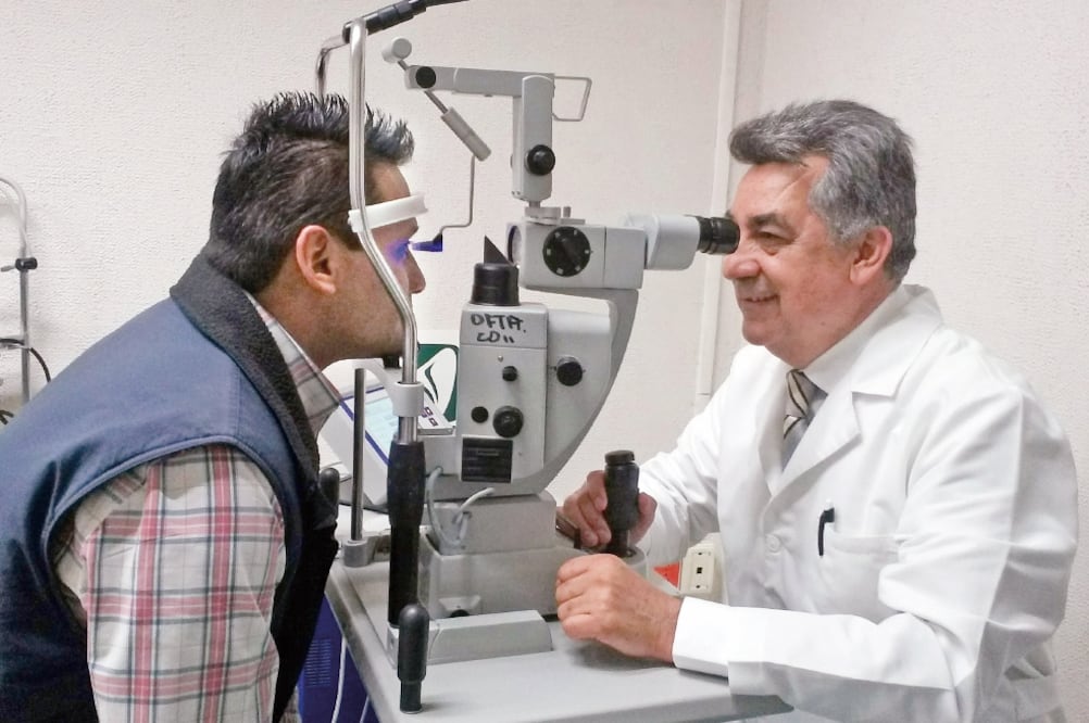 El Servicio de Alergia e Inmunología del IMSS trata con urticaria crónica y dermatitis por contacto con sustancias que provocan irritación, entre otras ()