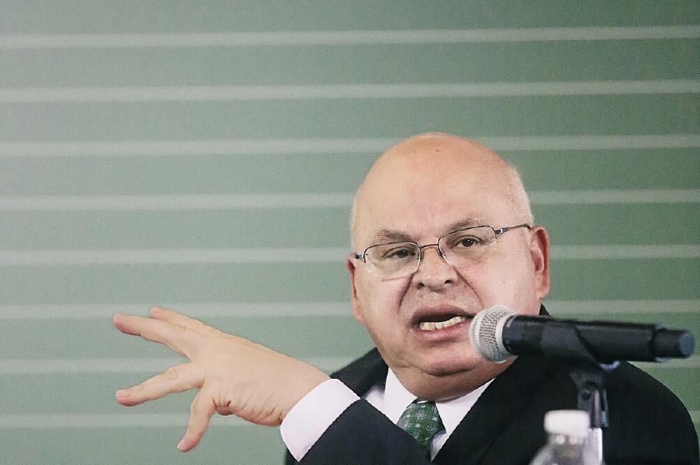 La tarea. Rodolfo Tuirán dice que trabajarán para delinear respuesta a problemas educativos. (ARCHIVO EL UNIVERSAL)