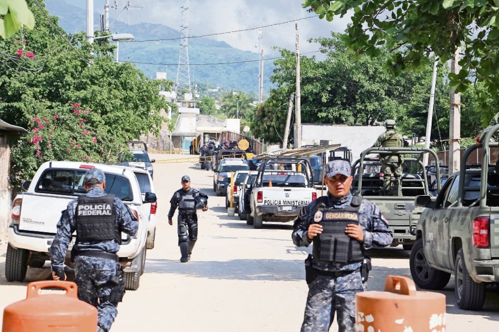 El penal de Acapulco está ubicado en la colonia Las Cruces, en la zona suburbana del puerto. Esta cárcel es la más grande del estado de Guerrero y una de las más señaladas por irregularidades. (SALVADOR CISNEROS. EL UNIVERSAL)