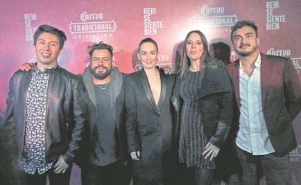 De la Reguera ríe y apoya por séptimo año