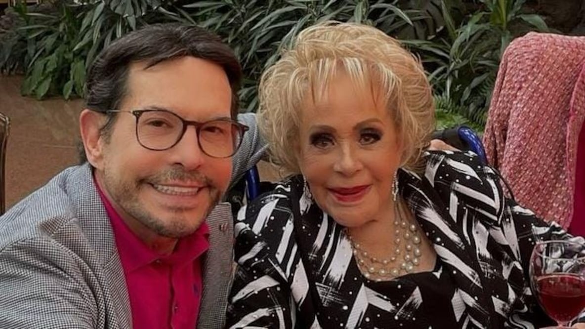 Pepillo Origel y Silvia Pinal tienen una amistad de muchos años, el comunicador se dijo feliz de que la actriz se esté recuperando.