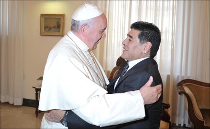 El papa Francisco califica a Maradona como "poeta"; esto hizo al enterarse de su muerte