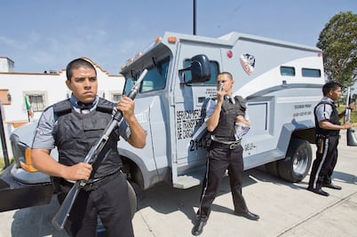 Cofece multa a empresas de traslado de valores