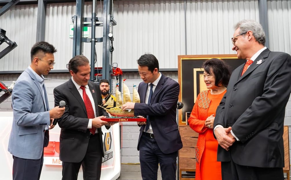 Interlaken Maquinaria inaugura nuevo showroom de HELI en México. Foto: Cortesía