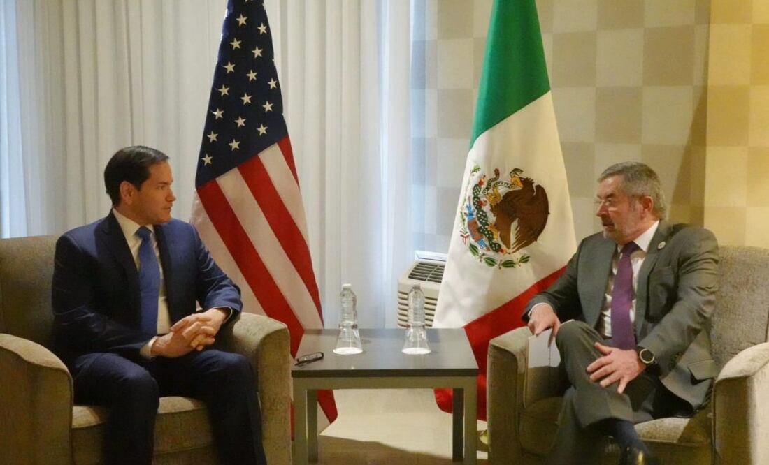 El canciller Juan Ramón de la Fuente con Marco Rubio se dio en el marco de la Reunión Ministerial de Relaciones Exteriores del G7, que se llevó a cabo en Ontario, Canadá. Foto: Especial
