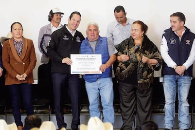 Gobernador de Querétaro entrega apoyos por 404 mdp a agricultores