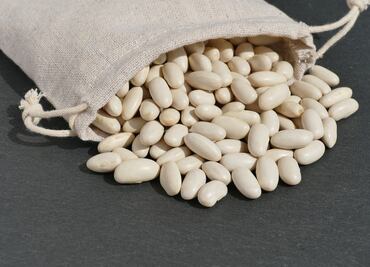 ¿Los frijoles son fuente de proteínas o carbohidratos?