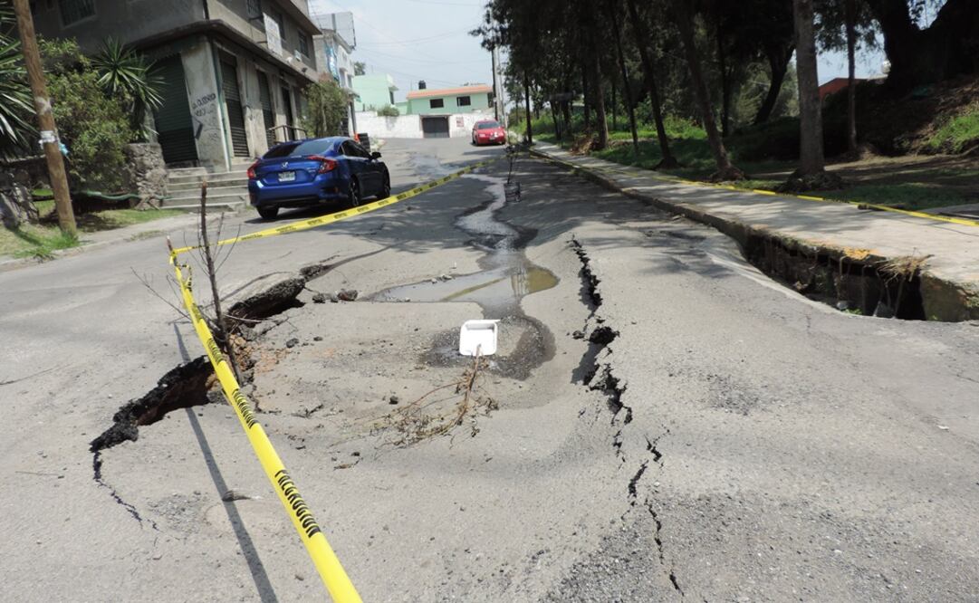 Más de 30 centímetros de hundimiento se reporta en fraccionamiento La Quebrada. Foto: Juan Manuel Barrera/EL UNIVERSAL