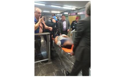 Policías auxilian a mujer que entró en labor de parto en Metro Balderas