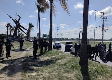 Choferes de Didi bloquean carretera Reynosa-Monterrey en Tamaulipas; rechazan revisiones aleatorias