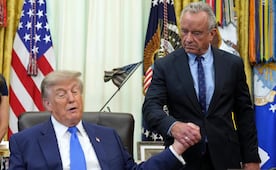 Trump emite nuevas recomendaciones sobre vacunas infantiles; busca separar dosis contra sarampión, paperas y rubéola