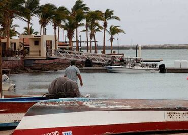 Tropical depression in Pacific expected to strengthen
