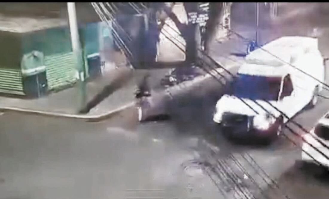 La camioneta en la que huyeron los integrantes del Cártel de Sinaloa era tripulada por Roberto “N”, Antonio “N” y Daniel Hiram “N”. ESPECIAL