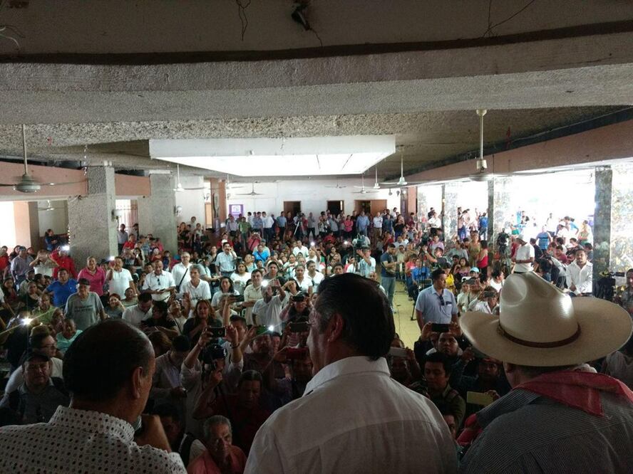 "El Bronco" señaló que el candidato de Morena cambia de opinión de un día para otro, lo cual es preocupante (Foto: tomada de Twitter @JaimeRdzNL)
