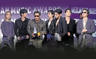 BTS gana y celebra el amos en los AMAs 