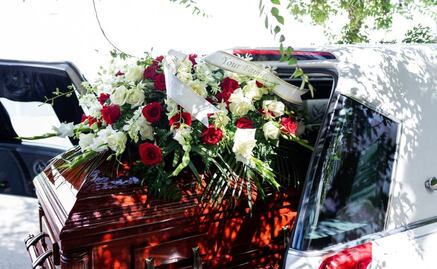 Dan por muerta a abuelita y funeraria la salva de ser velada