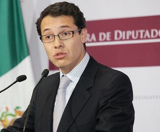Secretarios plantan a diputado del Verde
