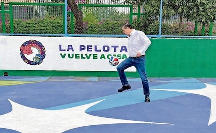 Inauguran cinco canchas de futbol rápido en Coyoacán