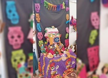 Universitarios montan altar de muertos en COP16