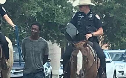 Policías de EU amarran y exhiben a afroamericano detenido por calles de Texas 