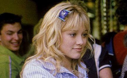 Hilary Duff regresa a su look de Lizzie McGuire con su icónico flequillo