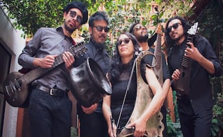 Cabezas de Cera, la banda mexicana  que inventa sus instrumentos  