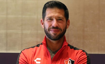 Benjamín Mora lanza duro mensaje a los técnicos mexicanos: No hay que victimizarse