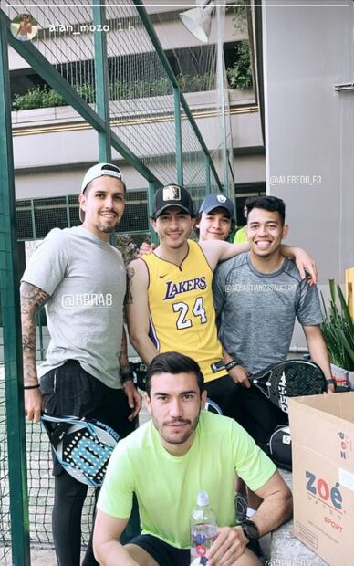 Futbolistas de Pumas juegan pádel pese a riesgo por Covid-19