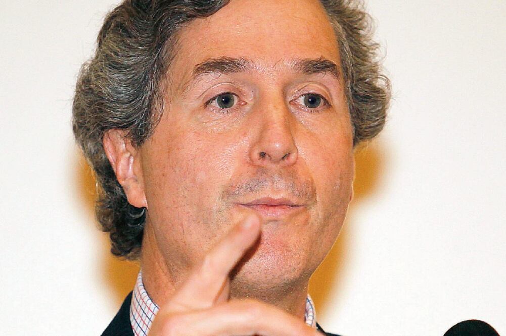 “No sabemos qué tipo de inversión es a la que se refiere con eso de alto impacto económico y social; quizá al proyecto del aeropuerto, el tren, carreteras…”, consideró el director general de la consultora De la Calle Madrazo Mancera, Luis de la Calle