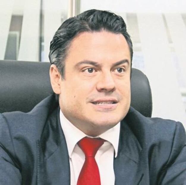 Gobernadores se van... y dejan de regalo 65 nuevos notarios