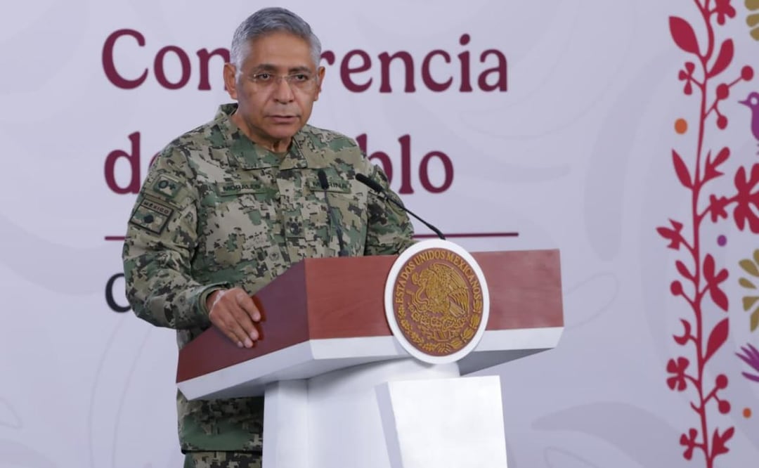 Almirante Raymundo Pedro Morales durante la conferencia de la presidenta Claudia Sheinbaum este 14 de abril (14/04/2026). Foto: Fernanda Rojas / EL UNIVERSAL