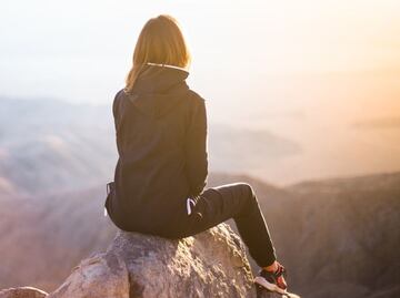 La hierba ancestral que cuida el cerebro y ayuda a las mujeres durante la menopausia