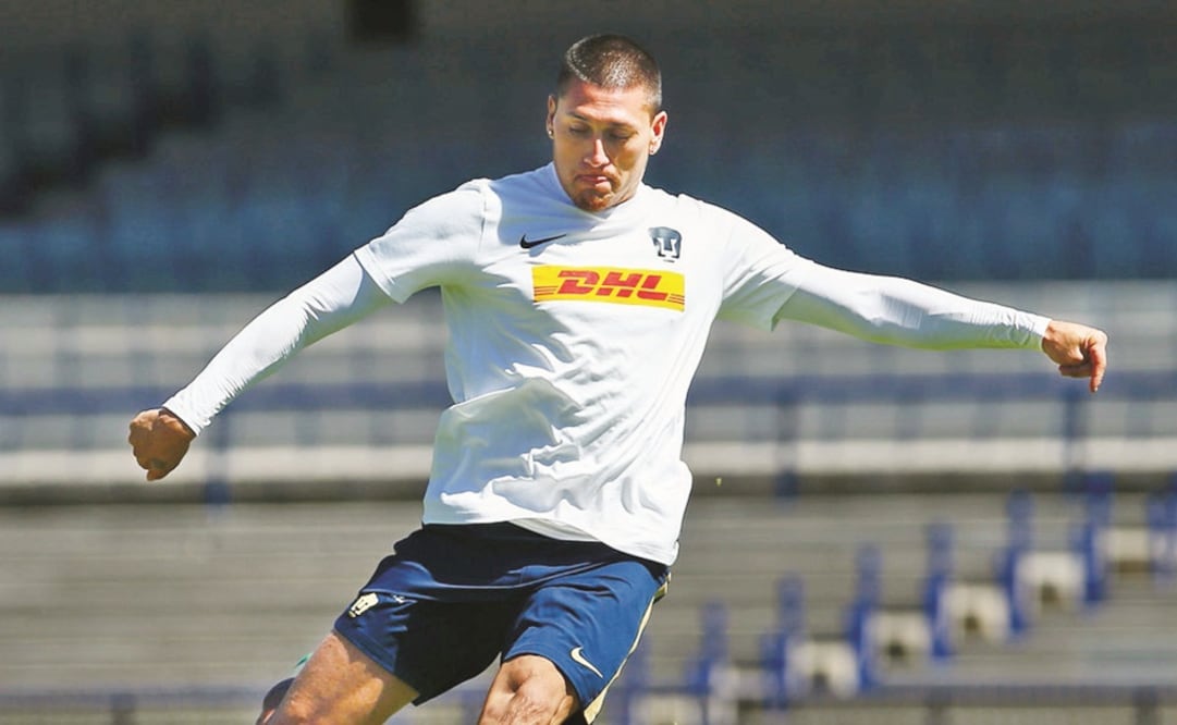 El ariete auriazul no pierde la calma ante la falta de opciones de gol. (JORGE REYES. IMAGO7)