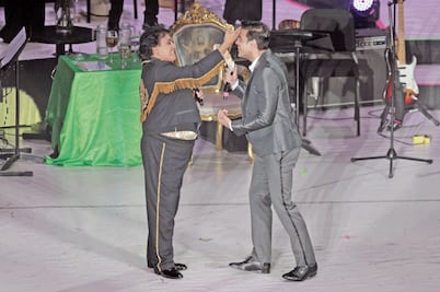 Juan Gabriel suma talentos